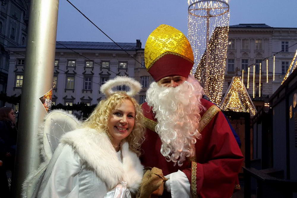 Christkindlmarkt Linz Nikolaus Mit Engerl
