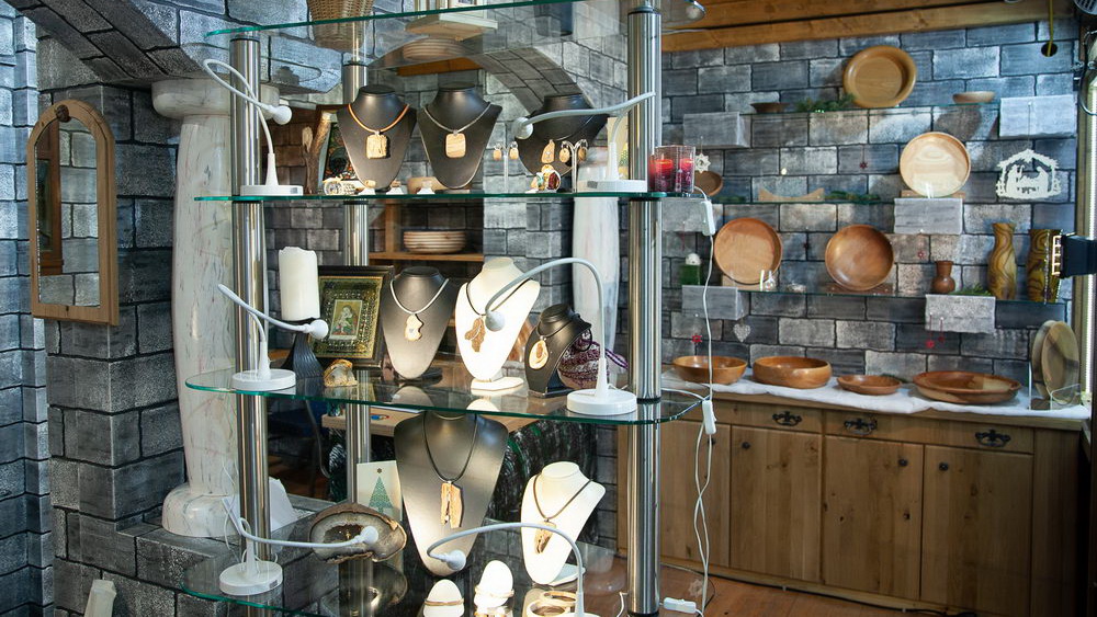 Weihnachtsmarkt Linz Kunsthandwerkshütte