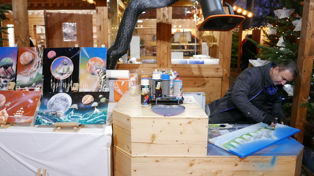 Weihnachtsmarkt Linz Kunsthandwerk Spraymaler